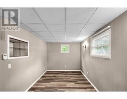 43 Patteson AVENUE - 38
