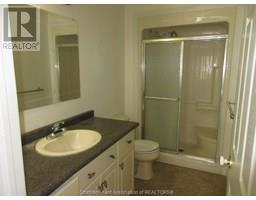 100 SHERWOOD COURT - 22