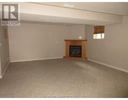 100 SHERWOOD COURT - 23