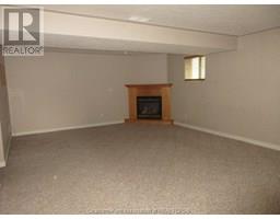 100 SHERWOOD COURT - 25