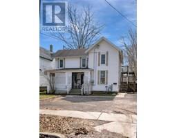 176 SELKIRK STREET - 4