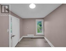 61 Baxter STREET - 13