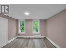 61 Baxter STREET - 21