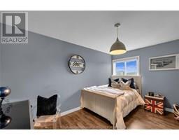 247 HUDSON DRIVE - 31