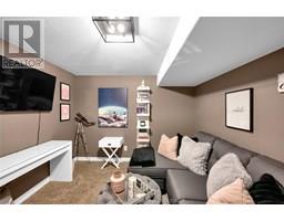247 HUDSON DRIVE - 36