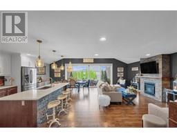 247 HUDSON DRIVE - 6