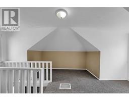61 Sheldon AVENUE - 28