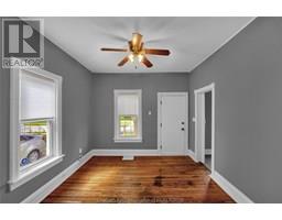 61 Sheldon AVENUE - 4
