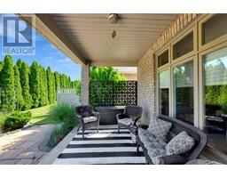 17 COURTYARD WALK - 38
