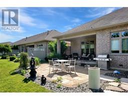 17 COURTYARD WALK - 44