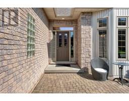 17 COURTYARD WALK - 6