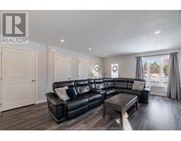 631 MAIN STREET - 10