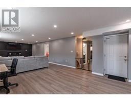 631 MAIN STREET - 25