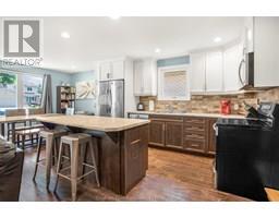 38 Irene CRESCENT - 12