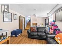 38 Irene CRESCENT - 24