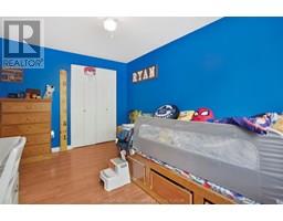 90 VANIER DRIVE - 15