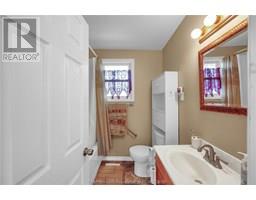 37 Berry STREET - 19