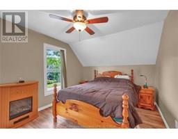 37 Berry STREET - 27