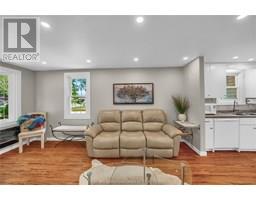 15 Oriole PARKWAY - 12