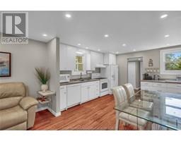 15 Oriole PARKWAY - 22