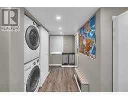 15 Oriole PARKWAY - 28