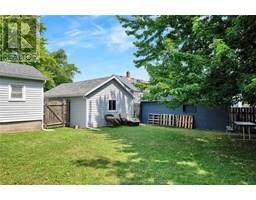 15 Oriole PARKWAY - 35