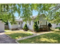 15 Oriole PARKWAY - 5