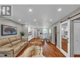 15 Oriole PARKWAY - 7