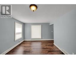 125 Victoria AVENUE - 11