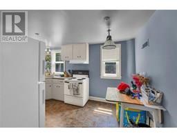 125 Victoria AVENUE - 44