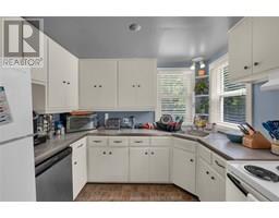 125 Victoria AVENUE - 45