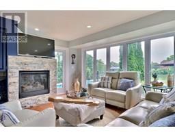 932 Grand AVENUE - 14