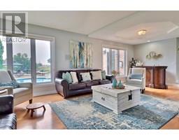 932 Grand AVENUE - 17