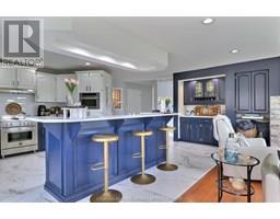 932 Grand AVENUE - 24