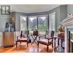 932 Grand AVENUE - 25