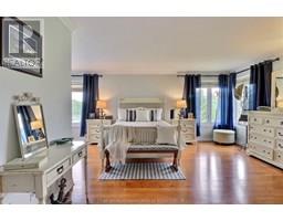 932 Grand AVENUE - 35