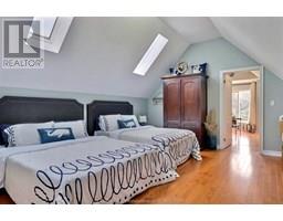 932 Grand AVENUE - 41