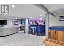 932 Grand AVENUE - 45