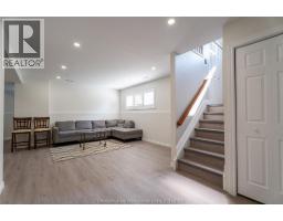 29 LaRose CRESCENT - 30