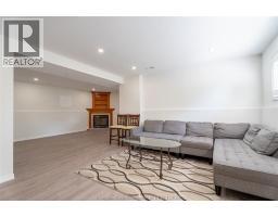 29 LaRose CRESCENT - 31