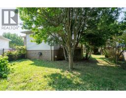 29 LaRose CRESCENT - 48