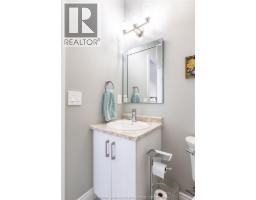 11 CHAMPLAIN COURT - 15