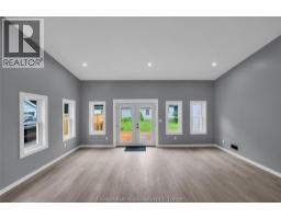 30 MCNAUGHTON AVENUE East - 26