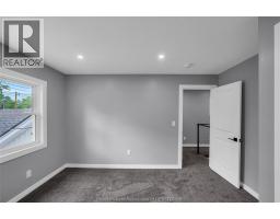 30 MCNAUGHTON AVENUE East - 30