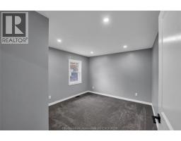 30 MCNAUGHTON AVENUE East - 33