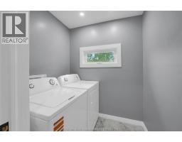 30 MCNAUGHTON AVENUE East - 36