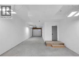30 MCNAUGHTON AVENUE East - 7