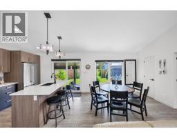 190 MERRITT AVENUE - 13
