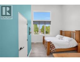 190 MERRITT AVENUE - 21
