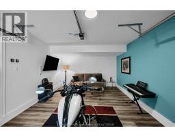 190 MERRITT AVENUE - 36